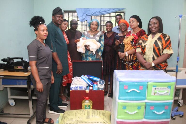 MRS. PRISCILLA OTTI CELEBRATES ABIA’S FIRST BABY OF 2026 WITH CASH, GIFTS
