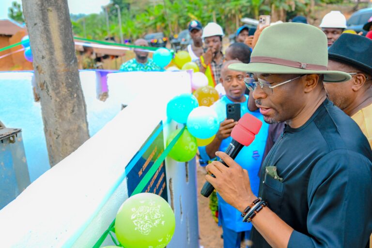 BENJAMIN KALU RECONNECTS FIVE BENDE COMMUNITIES TO NATIONAL GRID AFTER 23 YEARS