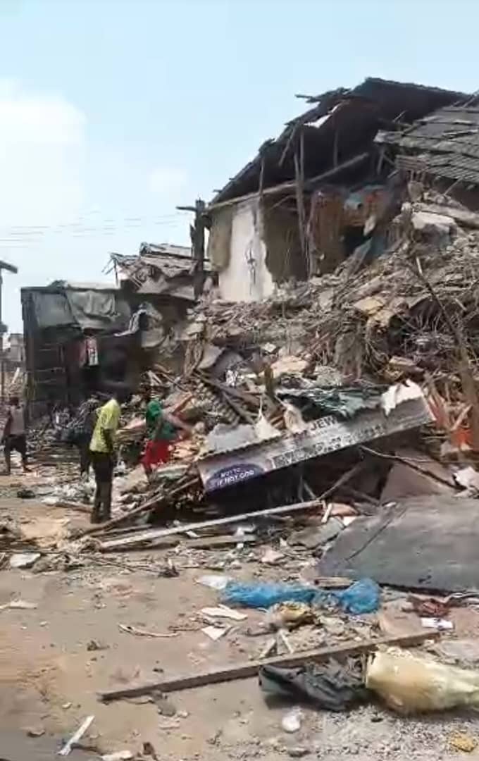 OVER 10,000 SHOPS MARKED AS DEMOLITION BEGINS AT ONITSHA MAIN MARKET, TRADERS LAMENT HEAVY LOSSES
