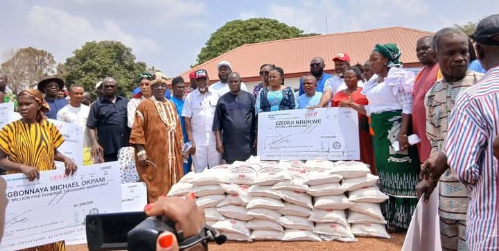 EBONYI GOVERNMENT DISTRIBUTES RELIEF MATERIALS TO OKPOROJO ATTACK VICTIMS