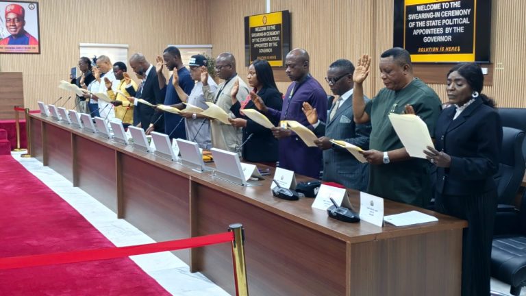 SOLUDO INAUGURATES NEW GOVERNMENT TEAM FOR SECOND TERM