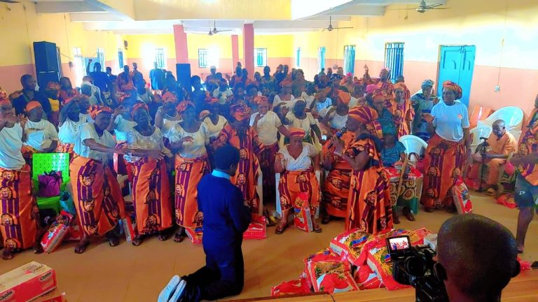 FADA EBUBE MUONSO EXTENDS LIFELINE TO OVER 1,000 ELDERLY NIGERIANS
