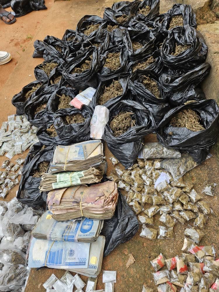 ANAMBRA POLICE ARREST TWO SUSPECTED DRUG DEALERS, RECOVER N6.2M DRUGS, N598,400 CASH