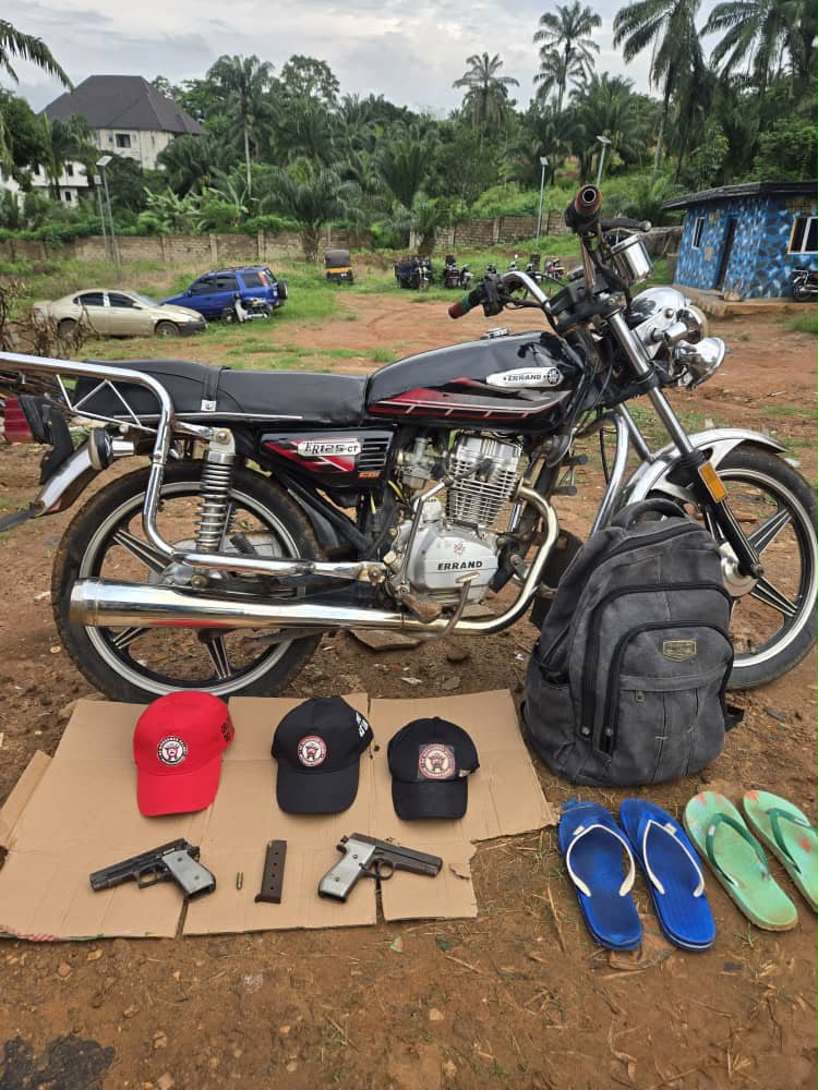 ANAMBRA POLICE RECOVER TWO FABRICATED PISTOLS, CULT-INSCRIBED CAPS FROM ABANDONED MOTORCYCLE